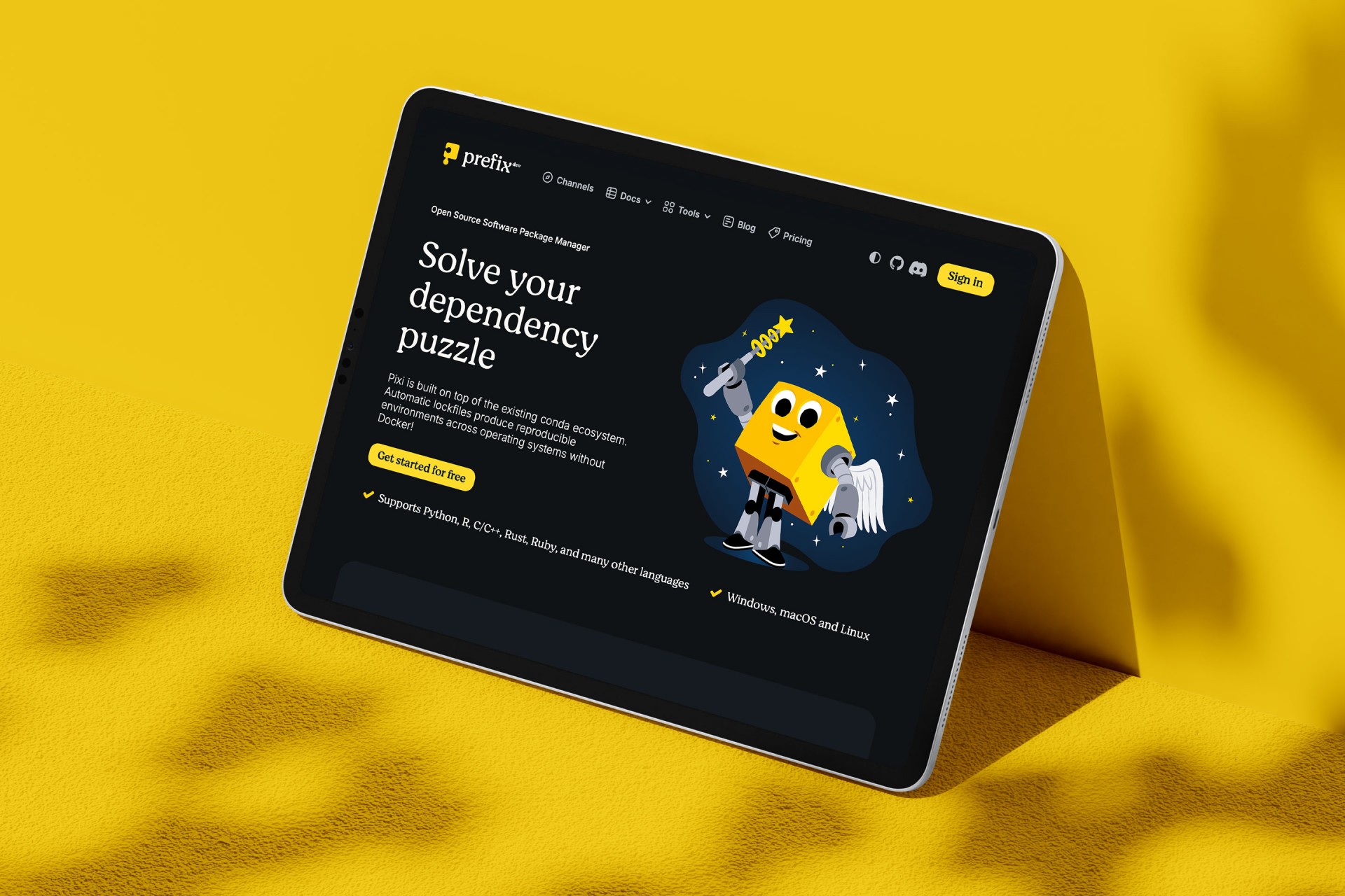 iPad-Ansicht der pixi-Toolseite von prefix.dev im Dark Mode mit strukturierter Inhaltsdarstellung.